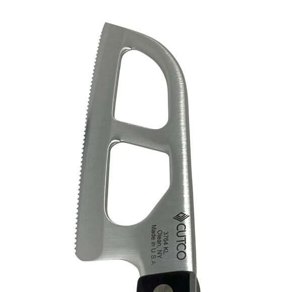 Cutco Cheese Knife Set-Charcuterie 2-Piece Gift Box Santoku & Traditional Style - Picture 12 of 16